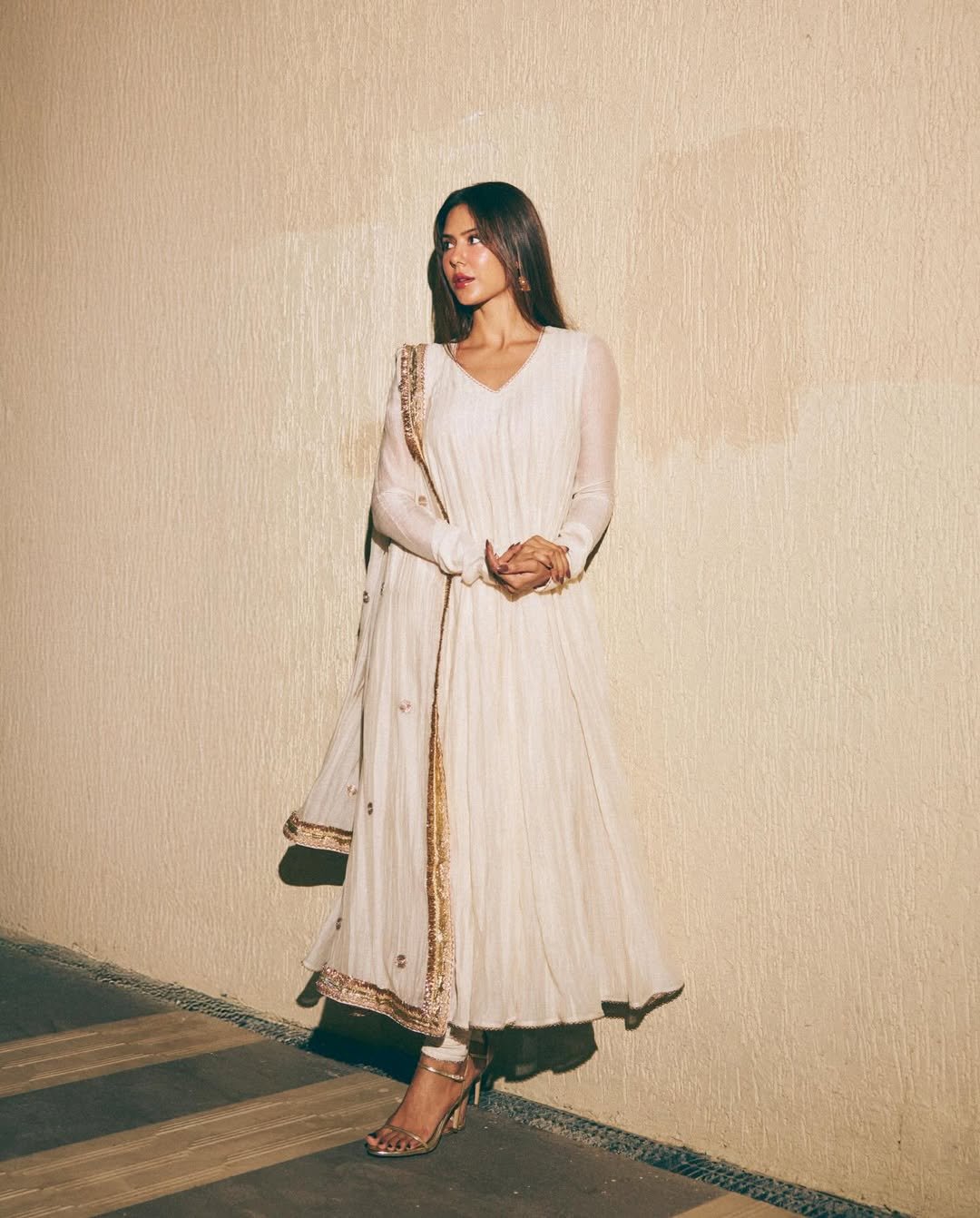 Ivory Grace - Image 2