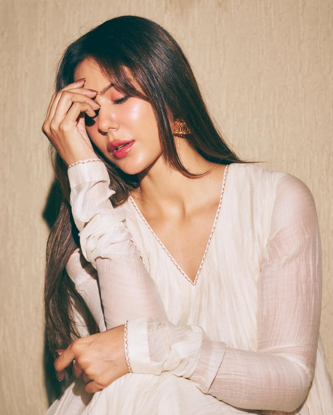 Ivory Grace - Image 6