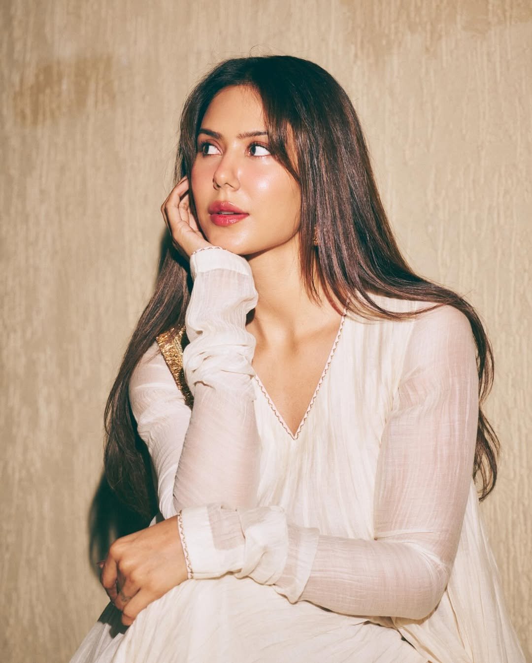 Ivory Grace - Image 7